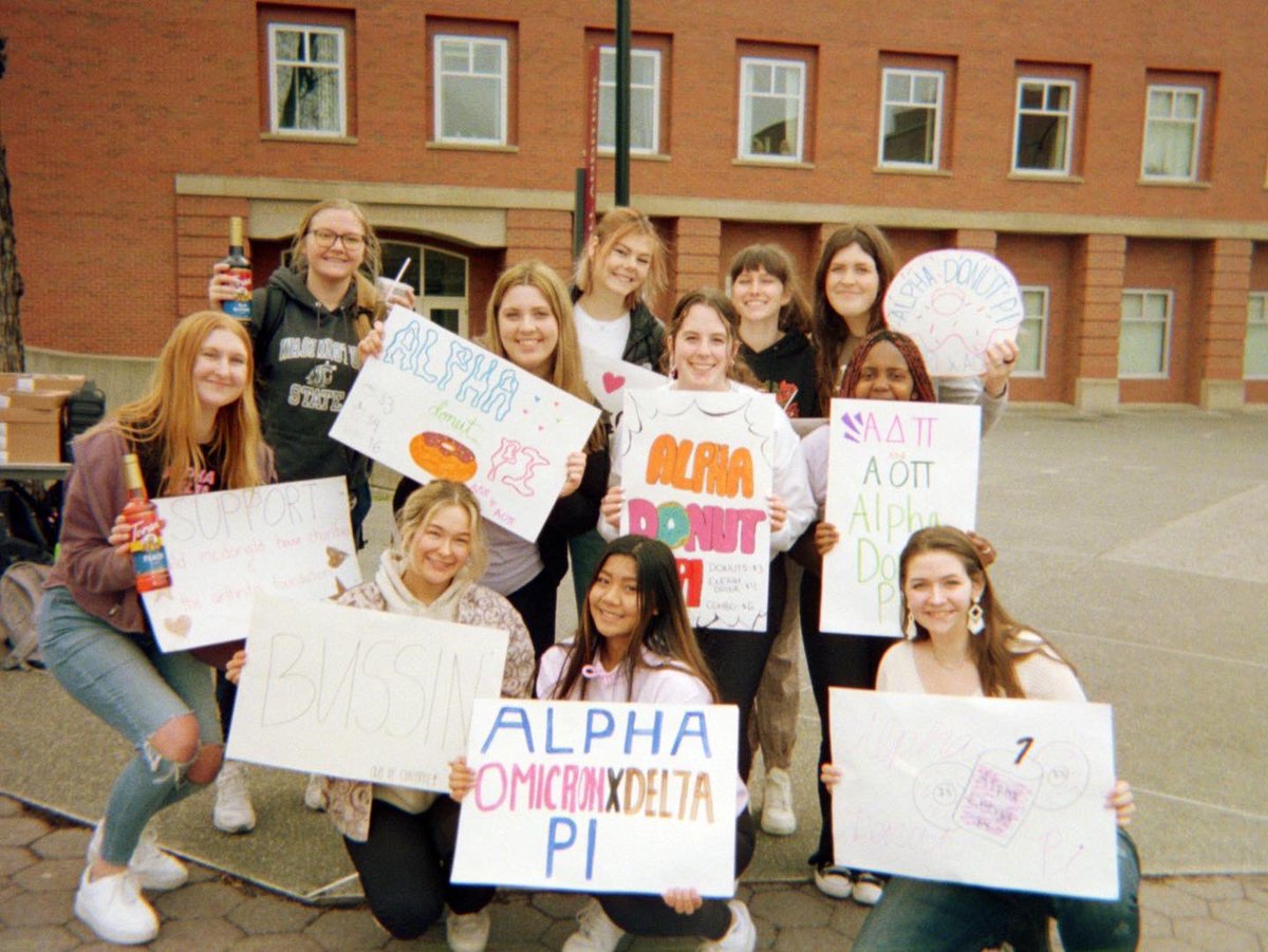 WSU Panhellenic tweet media