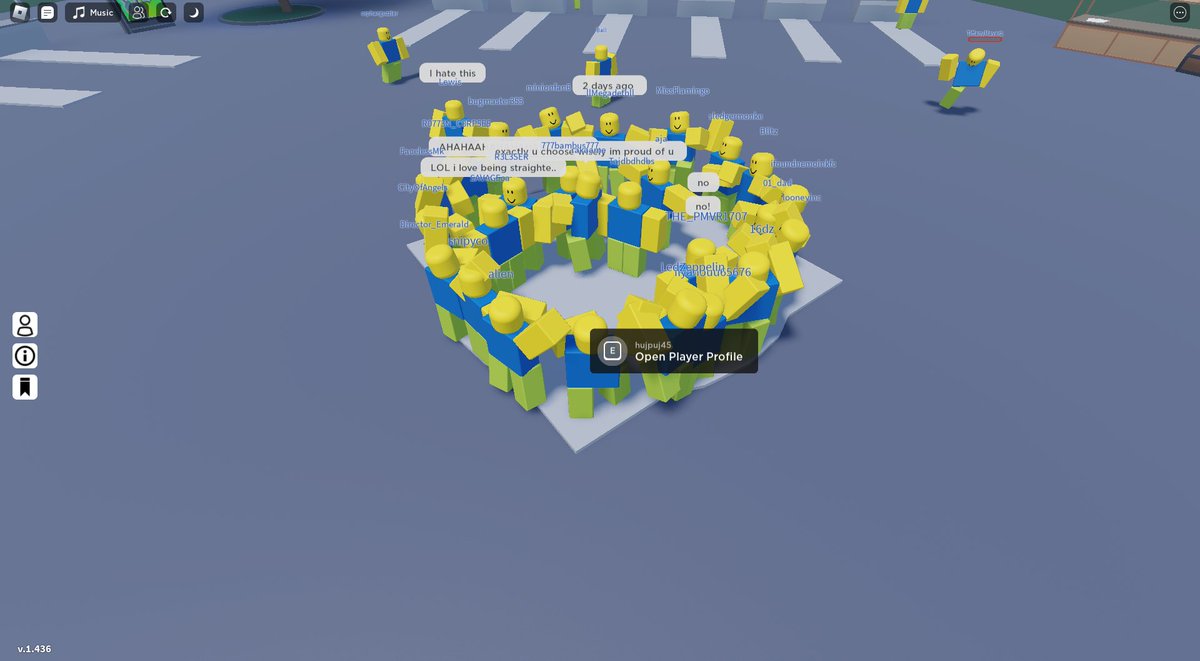 Crocccat's tweet photo. Everyone remember this shit? When all the avatars went basic. We collected together as one. Praise be to the noobs #ROBLOX https://t.co/EsDNpKTstl