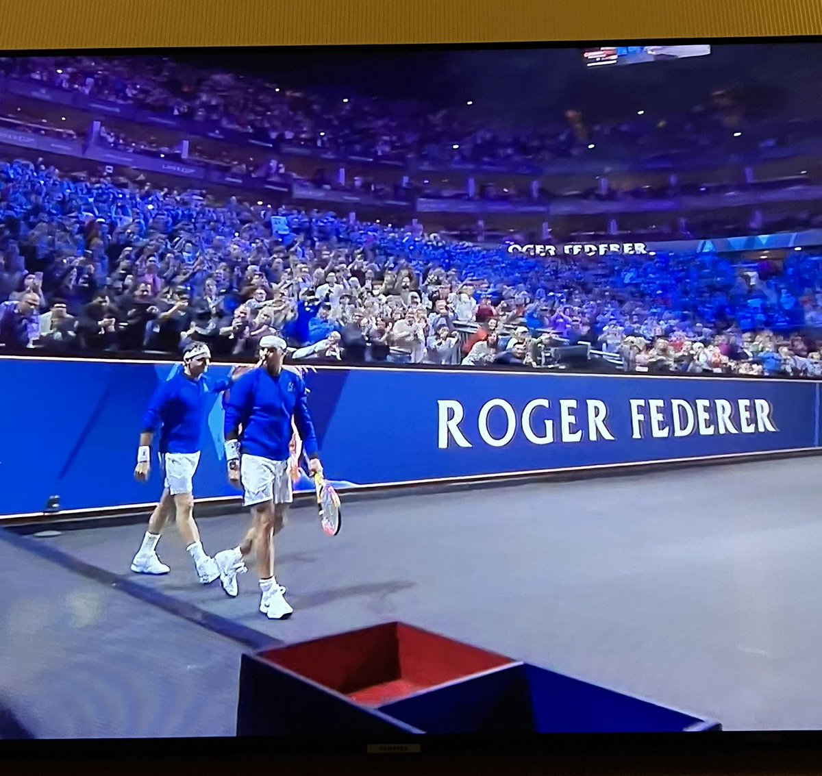 stanwawrinka's tweet photo. Who’s watching ? 🍿😭@rogerfederer @RafaelNadal @LaverCup https://t.co/4oEqQWTSrV