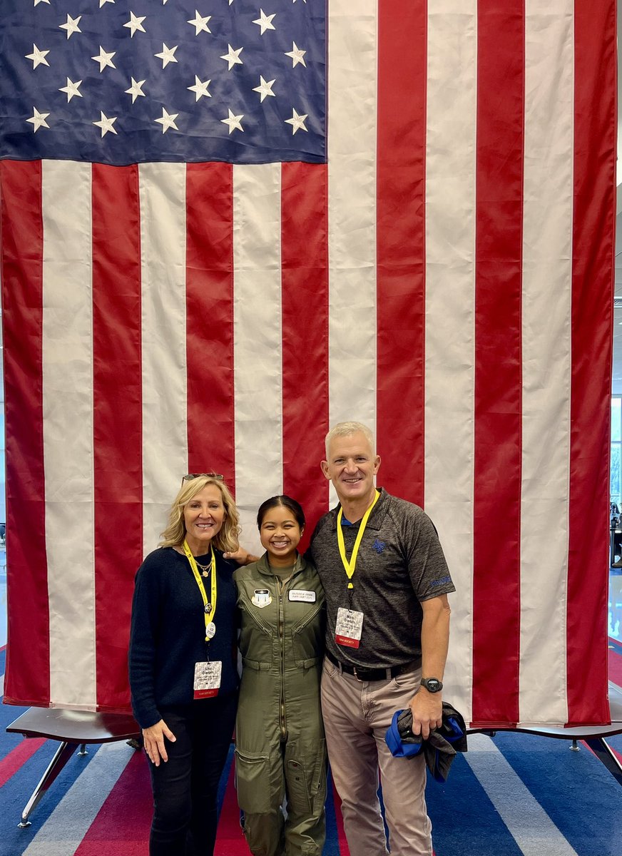 Enjoyed an awesome day at the USAF Academy—can’t wait to share the latest with our cadets.  So proud to briefly visit with a former VA-821 cadet—we could not be more proud!
<a target='_blank' href='http://twitter.com/APSCareerCenter '> @APSCareerCenter</a> <a target='_blank' href='https://t.co/XMwBRWyxgD'>https://t.co/XMwBRWyxgD</a>