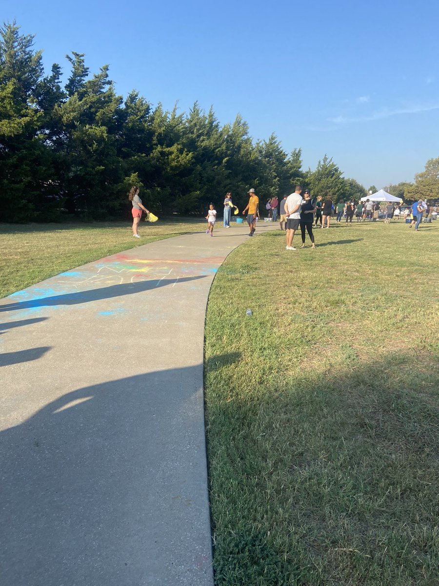 GunstreamFrisco's tweet photo. #FunRun was a success today!!  #teamgunstream #FISDmadetoshine https://t.co/4Si3Y0wtJF