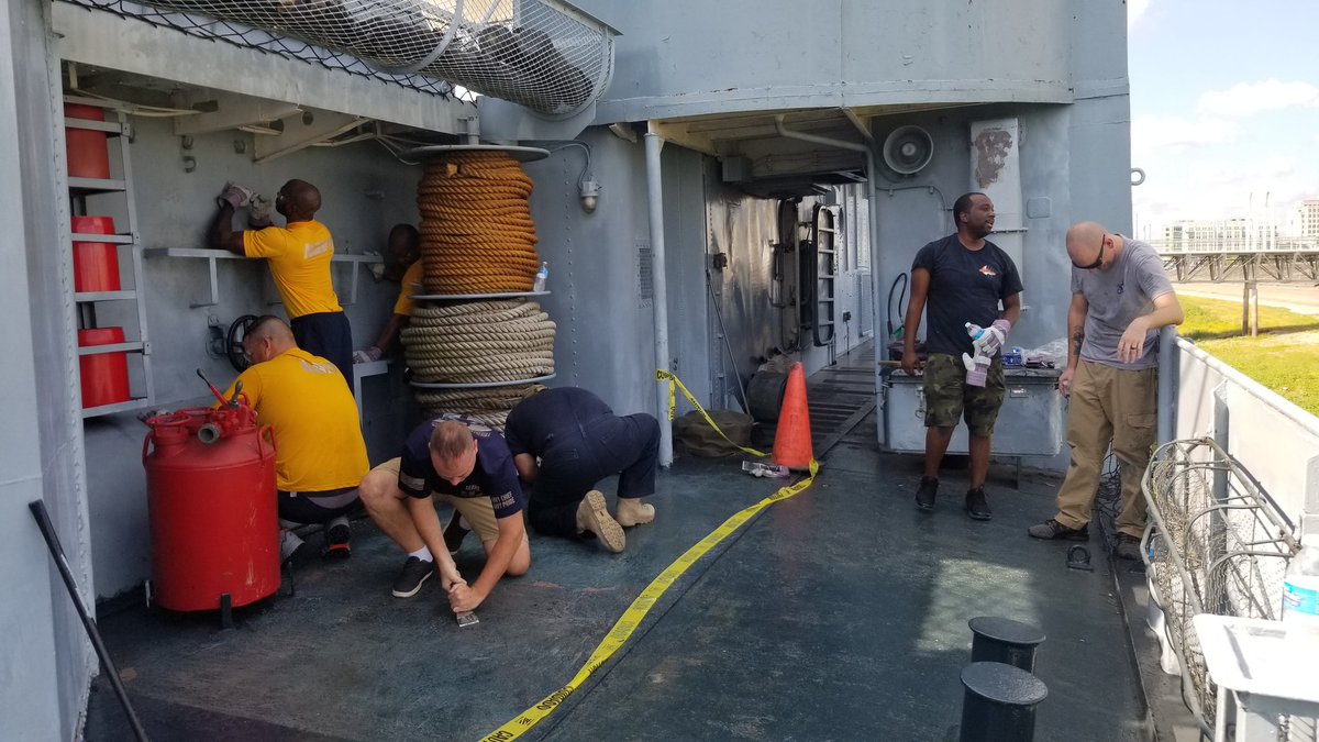 USSKIDD_DD661's tweet photo. #MiniFieldDay - 09/16/22 - NTAG New Orleans Chief's Mess Chief Selectee Training was aboard last Friday afternoon doing volunteer work before their overnight stay. 14 Chiefs &amp; selectees scraped the deck &amp; bulkhead by the hawser spool and hose racks in preparation for painting. https://t.co/GgwlW59EXi