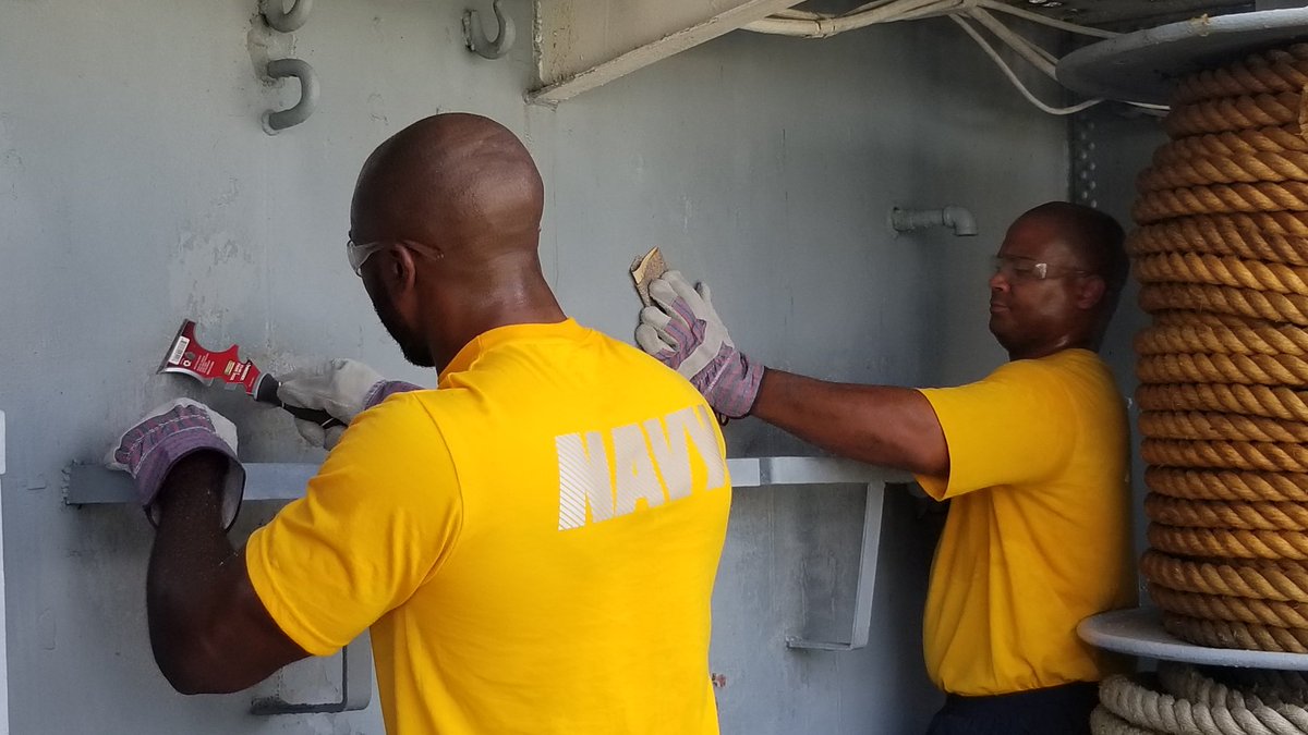 USSKIDD_DD661's tweet photo. #MiniFieldDay - 09/16/22 - NTAG New Orleans Chief's Mess Chief Selectee Training was aboard last Friday afternoon doing volunteer work before their overnight stay. 14 Chiefs &amp; selectees scraped the deck &amp; bulkhead by the hawser spool and hose racks in preparation for painting. https://t.co/GgwlW59EXi