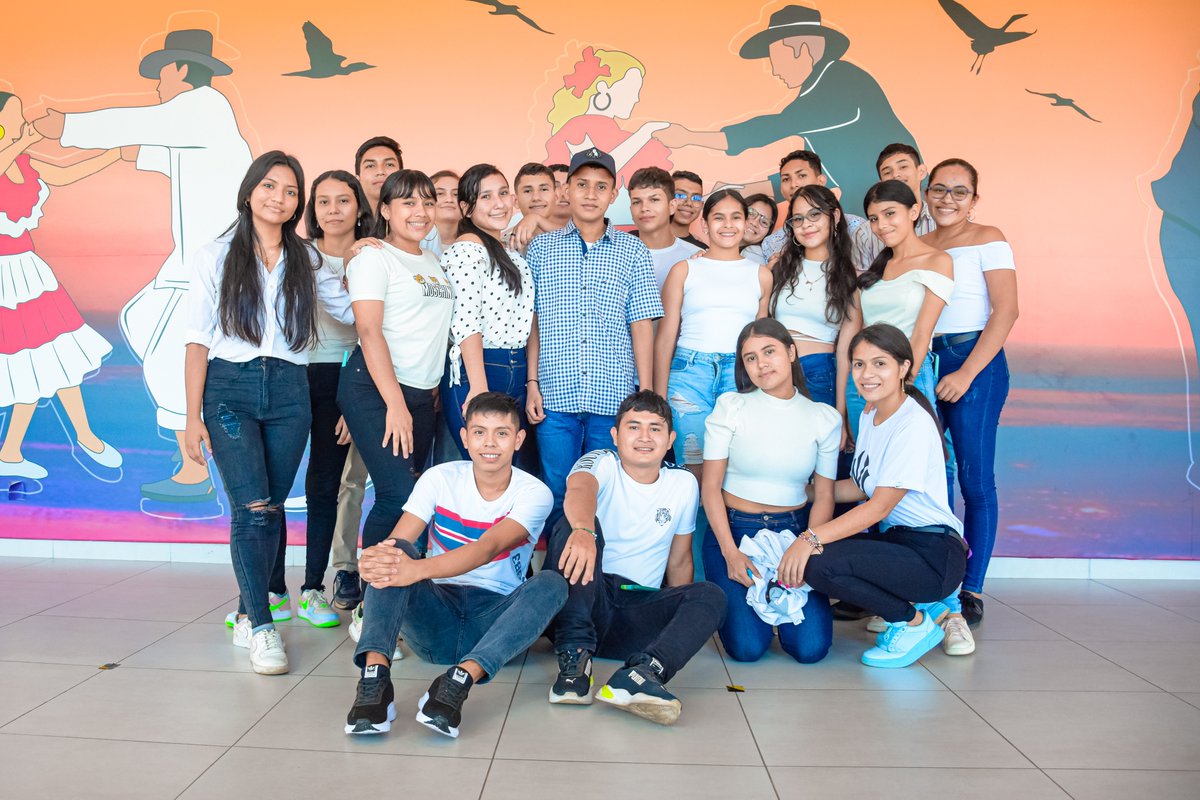 CCCASANARE's tweet photo. 🤗Visita empresarial, #Hoy recibimos a la 📚Institución Educativa Técnico Integrado de #Trinidad de la media técnica #AsistenteAdministrativa, comercialización y atención al cliente, quienes conocieron las instalaciones de la entidad y las diferentes dependencias. 🤩 https://t.co/3ESr29ihfe