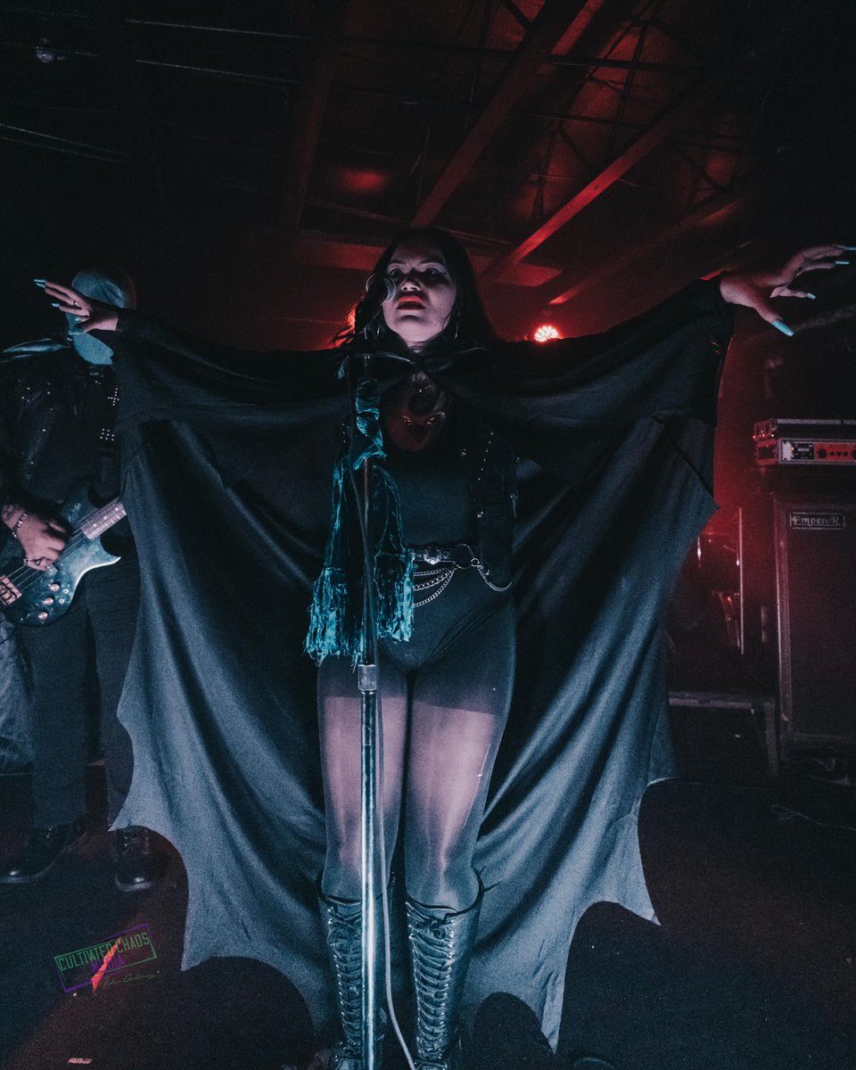 C_Chaos_Mag's tweet photo. Super fun band to see live 
⚔️ SAVAGE MASTER ⚔️

@SavageMaster666 https://t.co/1uanN932hI