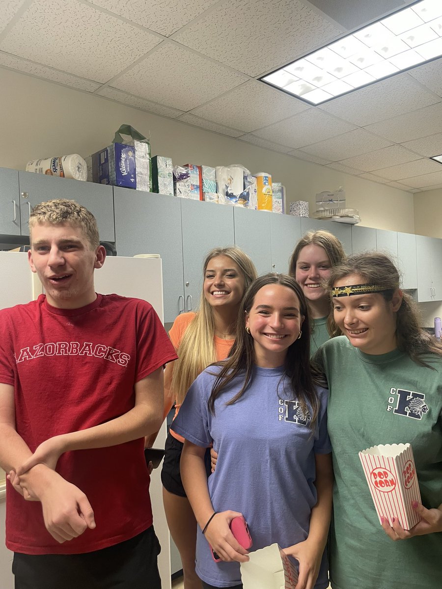 KellerHSCOF's tweet photo. A BIG thanks to everyone who came to the movie night yesterday!! We had so much fun 🙌🙌 #khscof #movienight https://t.co/xxEu9VKgwh