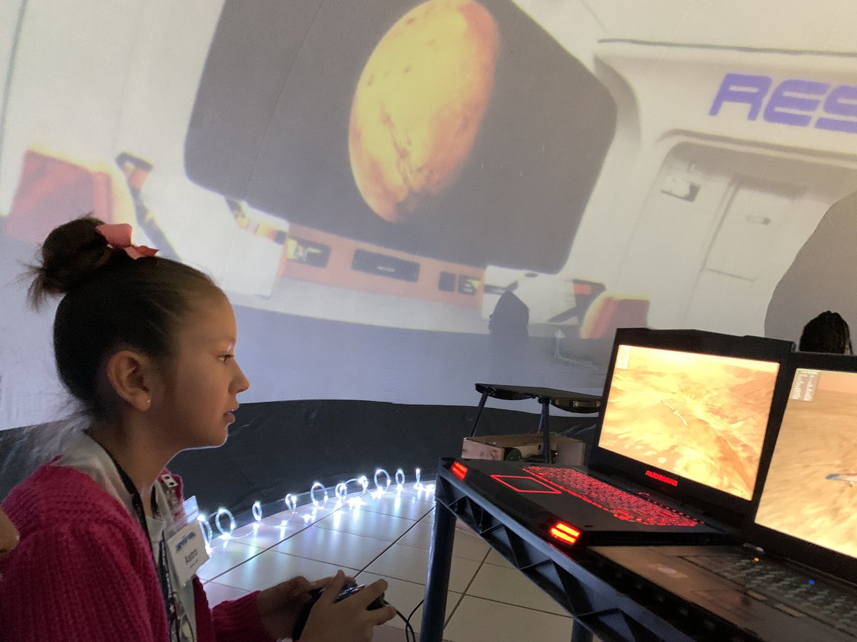 tonyperezdotcom's tweet photo. @HumbleISD_LLE Lakeland Elementary Student are on a Mission to Mars! @MsBenton_LLE_AP  @pcperez814 https://t.co/P4u8iw1anM