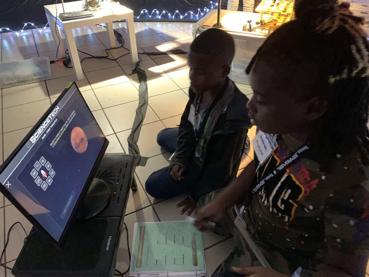tonyperezdotcom's tweet photo. @HumbleISD_LLE Lakeland Elementary Student are on a Mission to Mars! @MsBenton_LLE_AP  @pcperez814 https://t.co/P4u8iw1anM