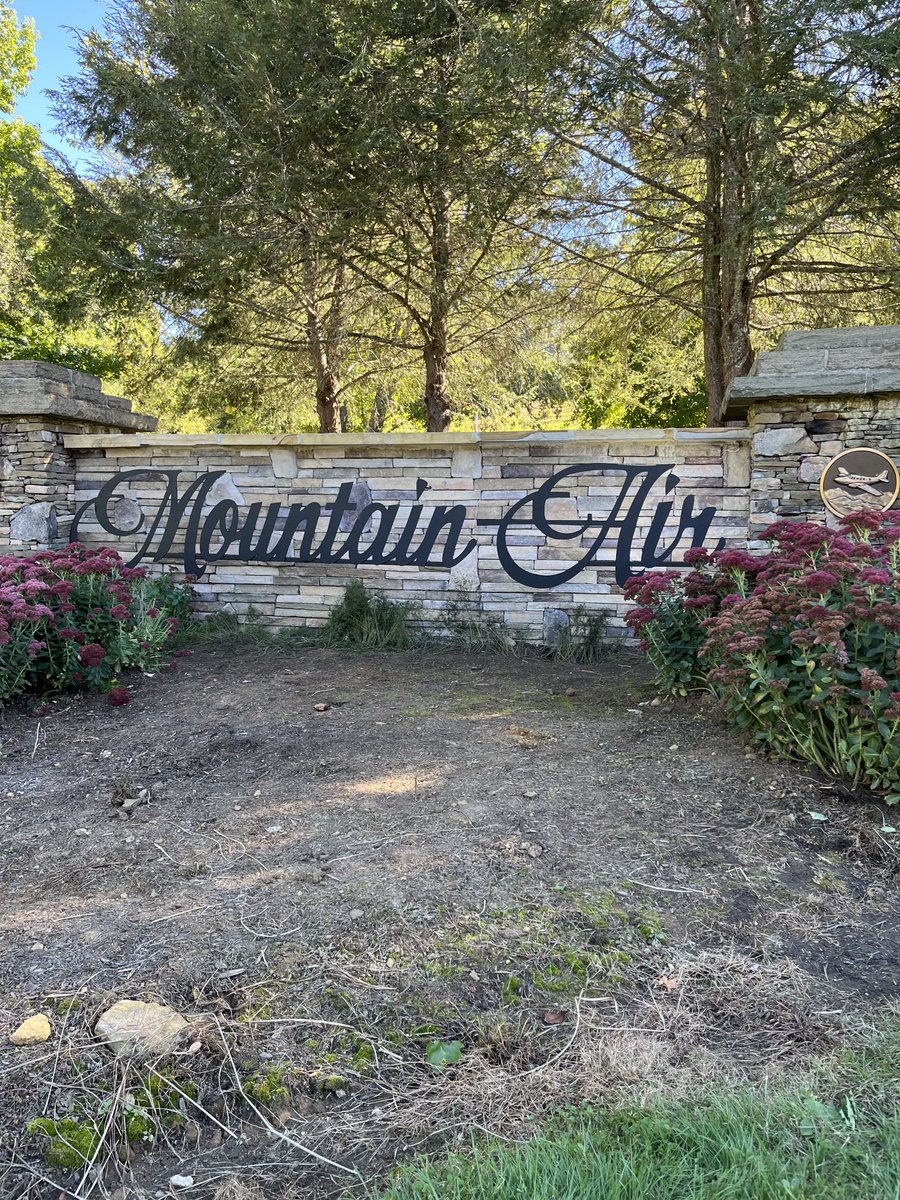 allsignsletters's tweet image. #lightedsign #WNCsign  new sign installed in Burnsville NC