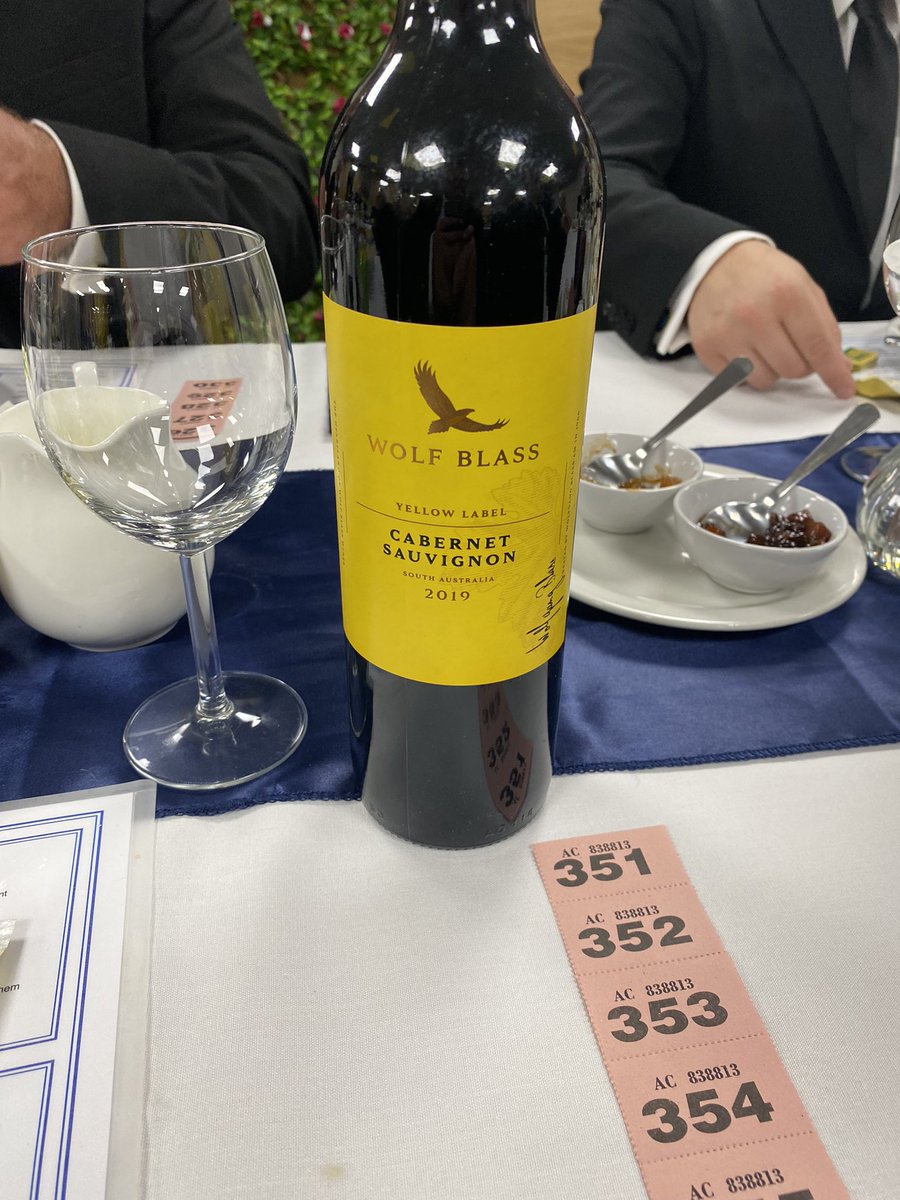 Another amazing night with <a href="/DaemonJester/">𝔇𝔞𝔢𝔪𝔬𝔫 𝔍𝔢𝔰𝔱𝔢𝔯</a> <a href="/StuartHarker1/">Stu (he/him)</a> and the lads of <a href="/Vulcan4382/">Vulcan Lodge</a> 
Finally met with <a href="/NottsLewis/">Bro. Davies</a> and topped it off with a raffle win 🥳
Great to have few <a href="/Porchway/">The Porchway Club</a> members in attendance too🤝