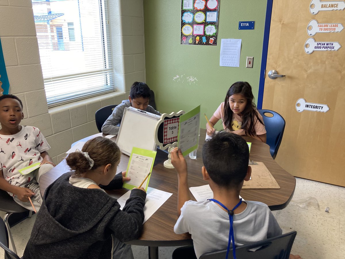 ssosa88's tweet photo. Adding and subtracting decimals with restaurant menus! @NISDFranklinES https://t.co/AnzIFXyixP
