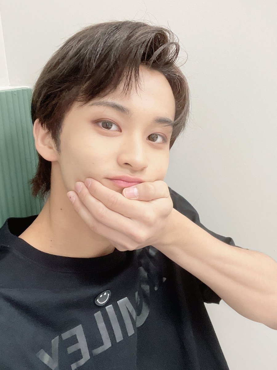 holymarkie's tweet photo. bisakah aku ketemu cowo lucuku ini:(( https://t.co/91I6U8RbAX
