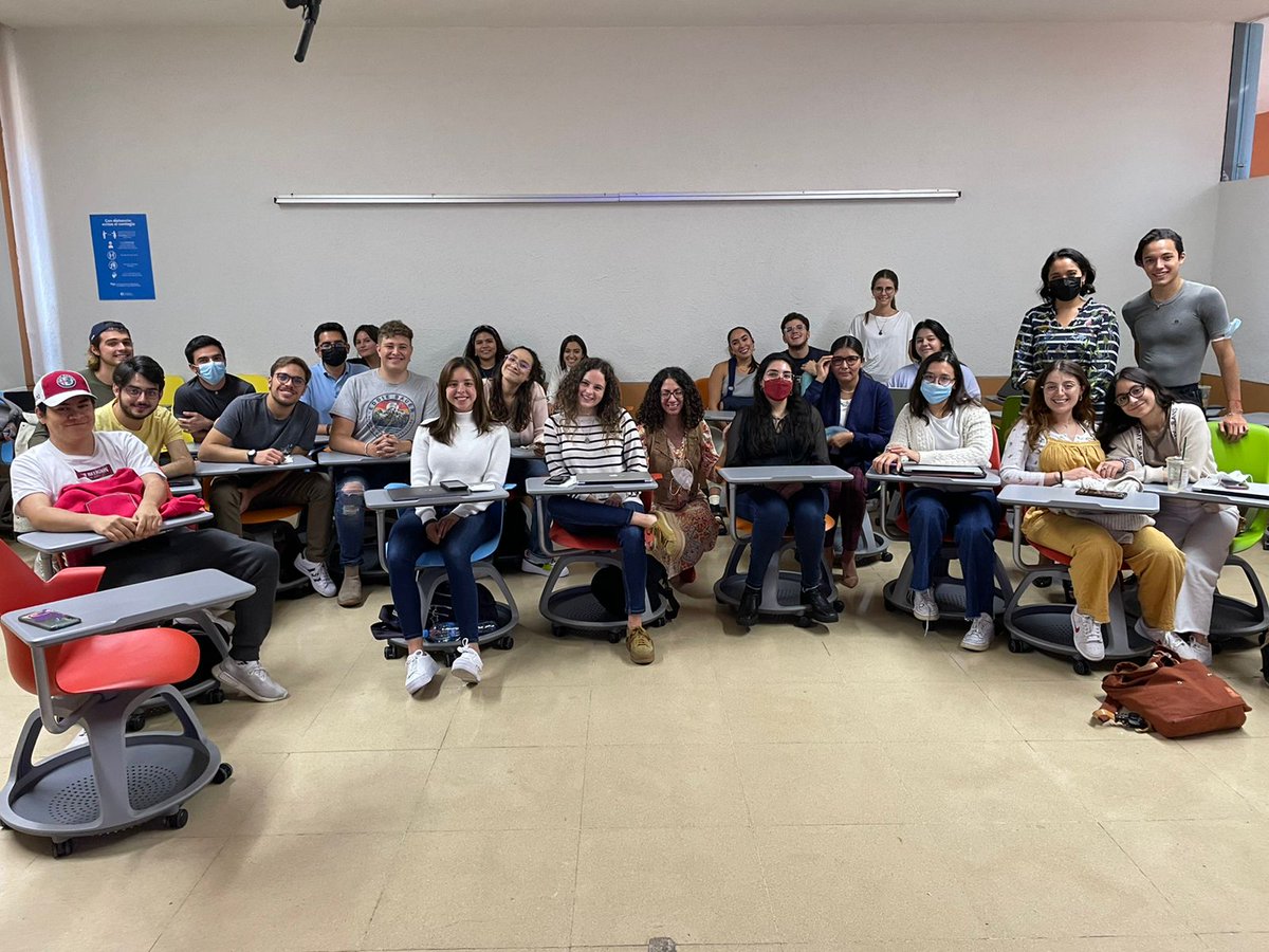 brendaEvaldes's tweet photo. Gracias @erickahdezch, coordinadora de asuntos internacionales de @TolucaGob por hablarnos de cooperación internacional desde lo local. Aprendimos desde el alfañique hasta la comunidad japonesa derivada de su hermanamiento con Saitama 🇯🇵 @TecCSF
@CSocialesTec #paradiplomacia https://t.co/LpifnoYAys