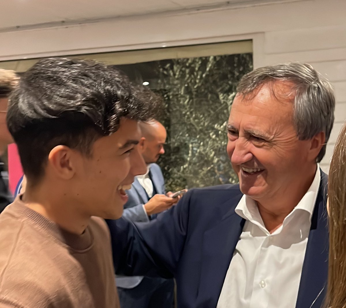 LuigiBrugnaro's tweet photo. Ultima serata di una campagna elettorale straordinaria!
GRAZIE a tutte le persone del FARE che ci hanno sostenuto, con impegno, competenza e passione💖

Adesso è il momento del Coraggio!

✏️Il #25settembre vota e fai votare la lista #NoiModerati nella coalizione del #centrodestra https://t.co/w8uaM7YTVl