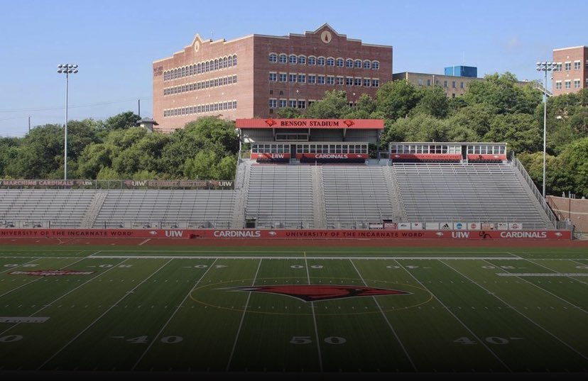 Terry5Webb's tweet photo. #AGTG After a great conversation with @DLcoachbeck I’m blessed to receive an offer from University of Incarnate Word. https://t.co/ENMoO8ZtC7