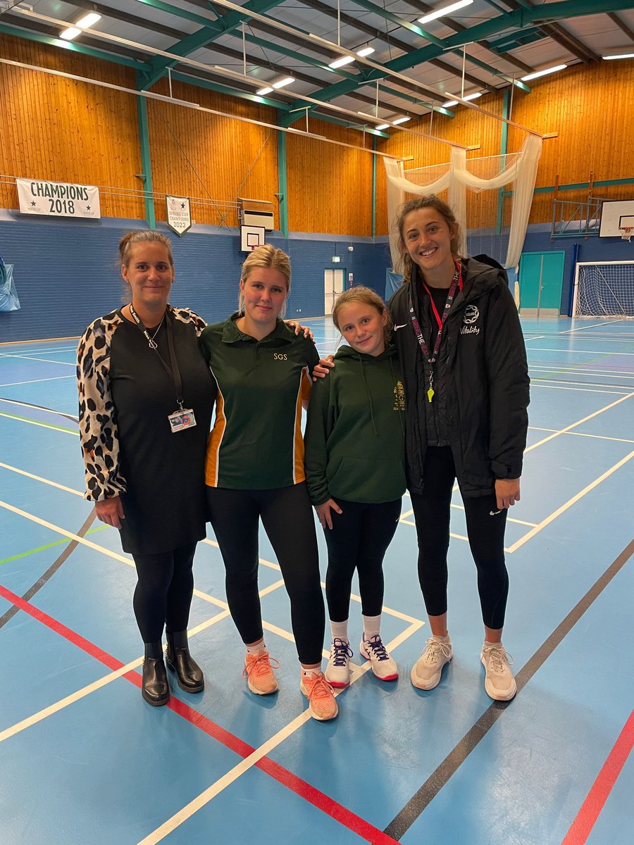 An amazing opportunity provided by @DRETsport and @SkegGrammar allowing our young people to meet the talented and wonderful @BethCobs1 for a fun filled day of all things Netball. Obviously mum and older sister couldn’t resist a photo opportunity!