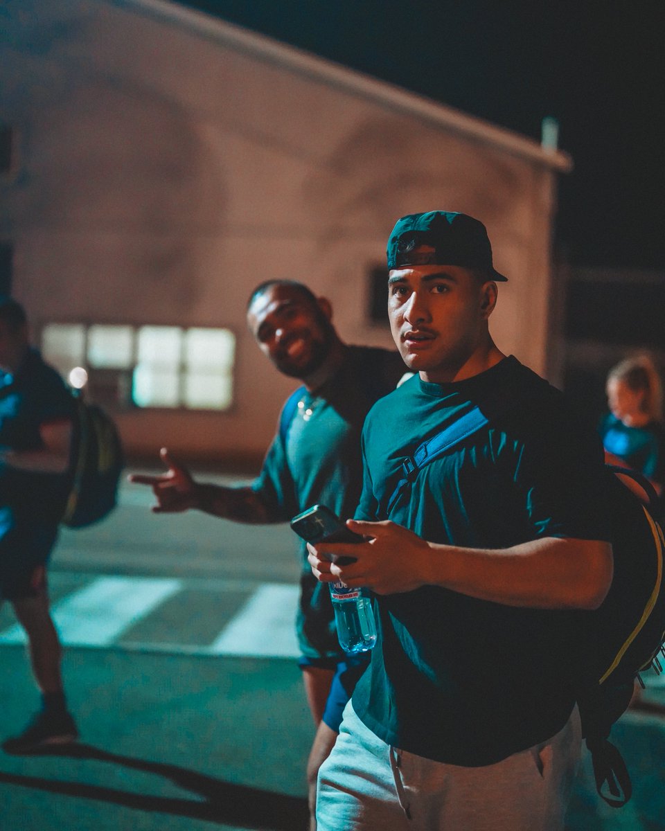 TheParraEels's tweet photo. Back to bizzo 🤝

#PARRAdise #NRLFinals #NRLGF https://t.co/SQGUj52uwz