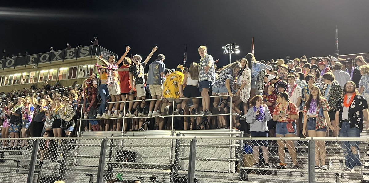 Nothing like a Homecoming WIN at The Ridge! Ridge Rowdies out in full force! #NoLimitsAR <a href="/SwampFoxesFB/">Ashley Ridge Football</a>