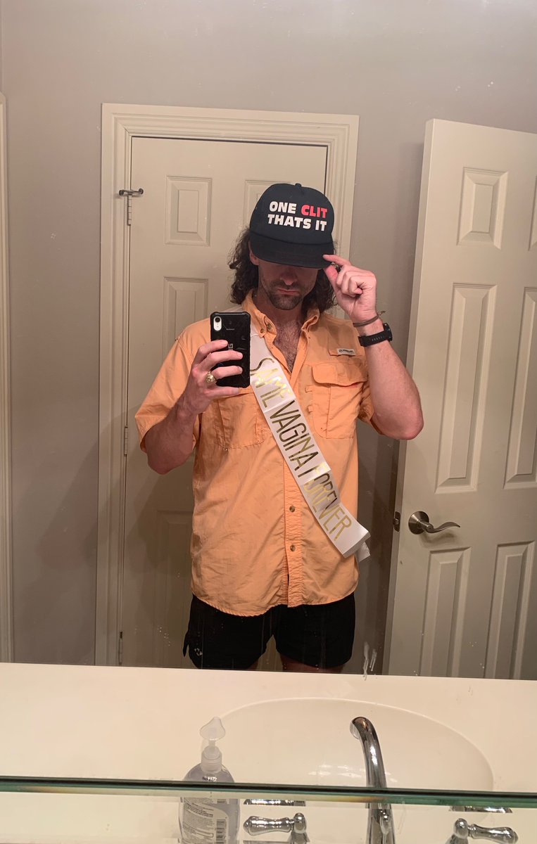 goth daddy tweet media