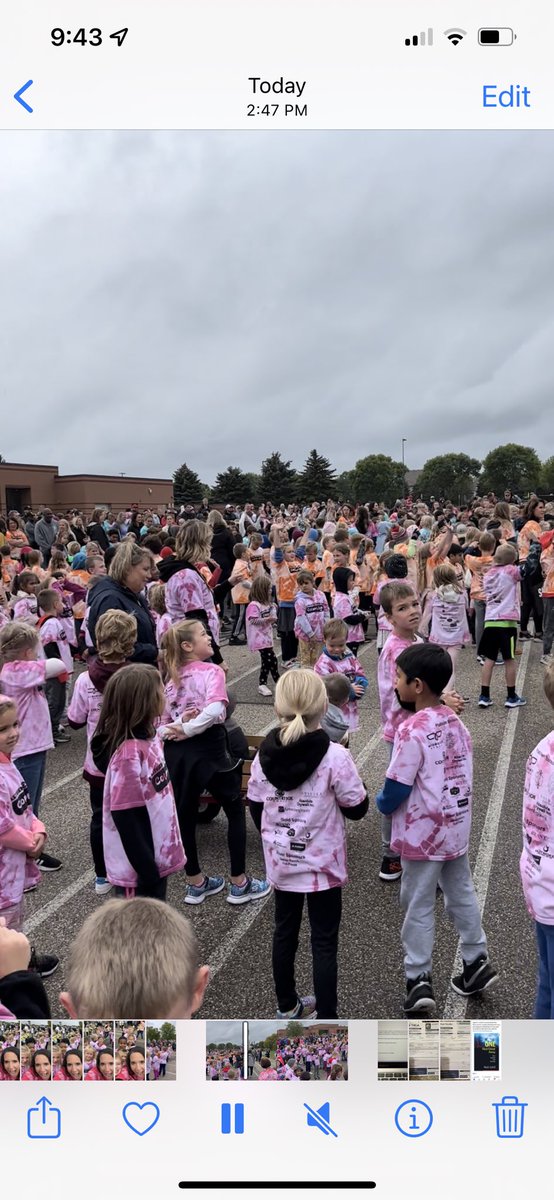 JessicaSuby's tweet image. So much excitement at Eastview’s 
Walk-A-Thon today!!! 🎉Thank you families for all your support!!! 
You. Are. Amazing.
❤️🧡💛💚💙💜
#EVEPride
#colorwalk