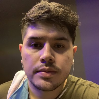 EmmanuelZV23's tweet photo. #NuevaFotoDePerfil https://t.co/Zww4MzPtEK