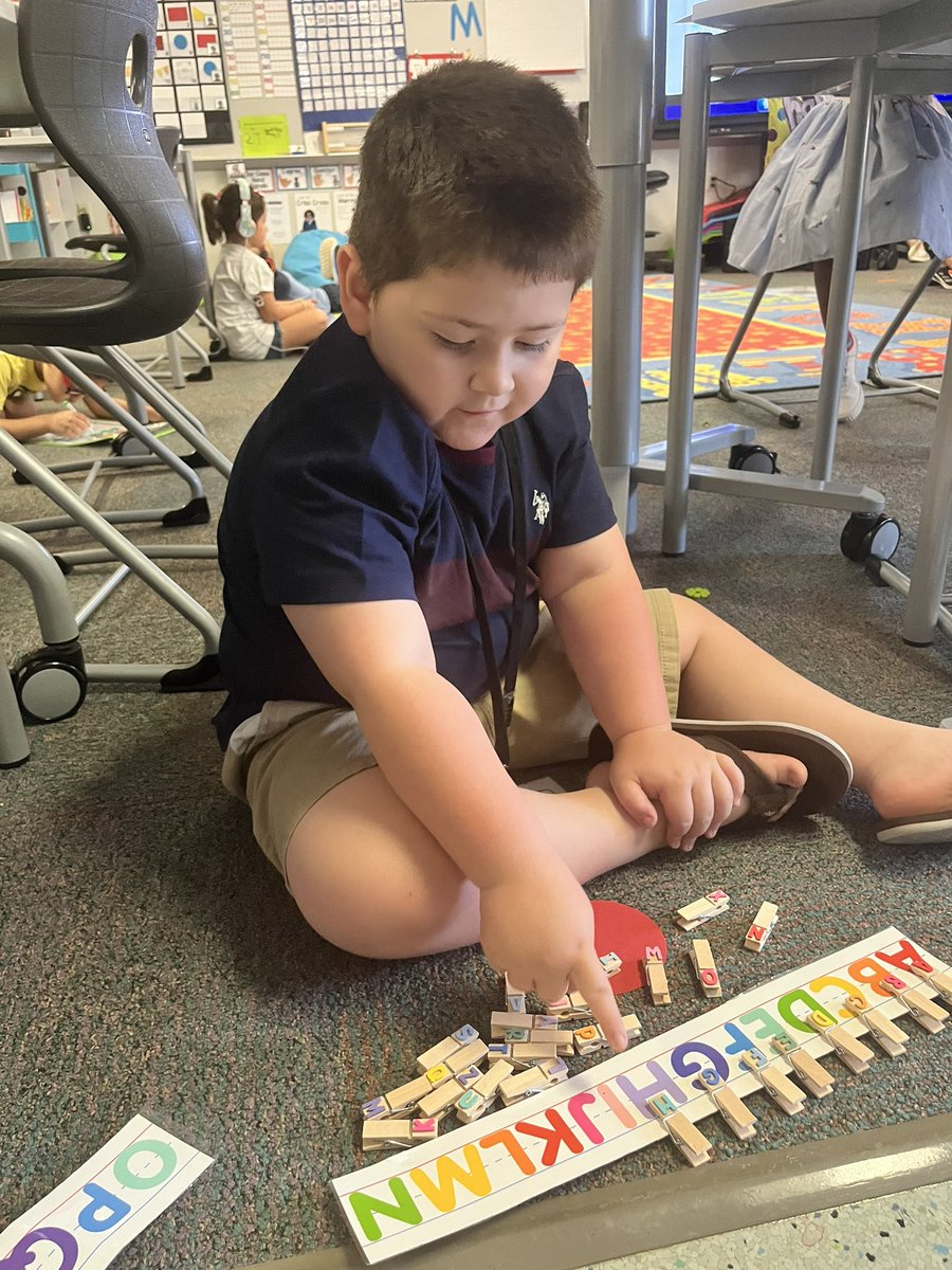 Lauren Perry tweet media