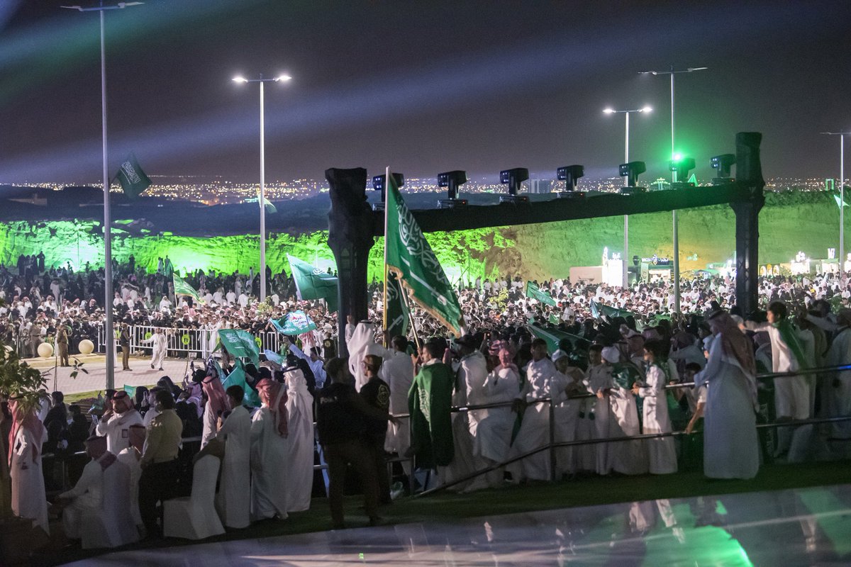 Omaralhamwan tweet picture