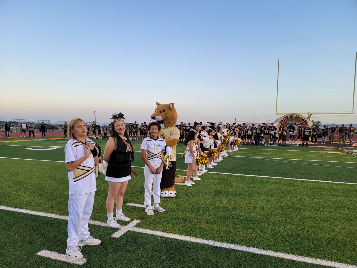 cynsationalcynd's tweet photo. Austin HS Panthers vs EPHS TigersπΎππΎ #theadventurecontinues #itstartswithaustin #ItStartsWithUs #InspireEmpowerTHRIVE #ProudPantherPrincipal #battleoftheclaw #HOCO2022 #ETW https://t.co/mkxZjh3cRT