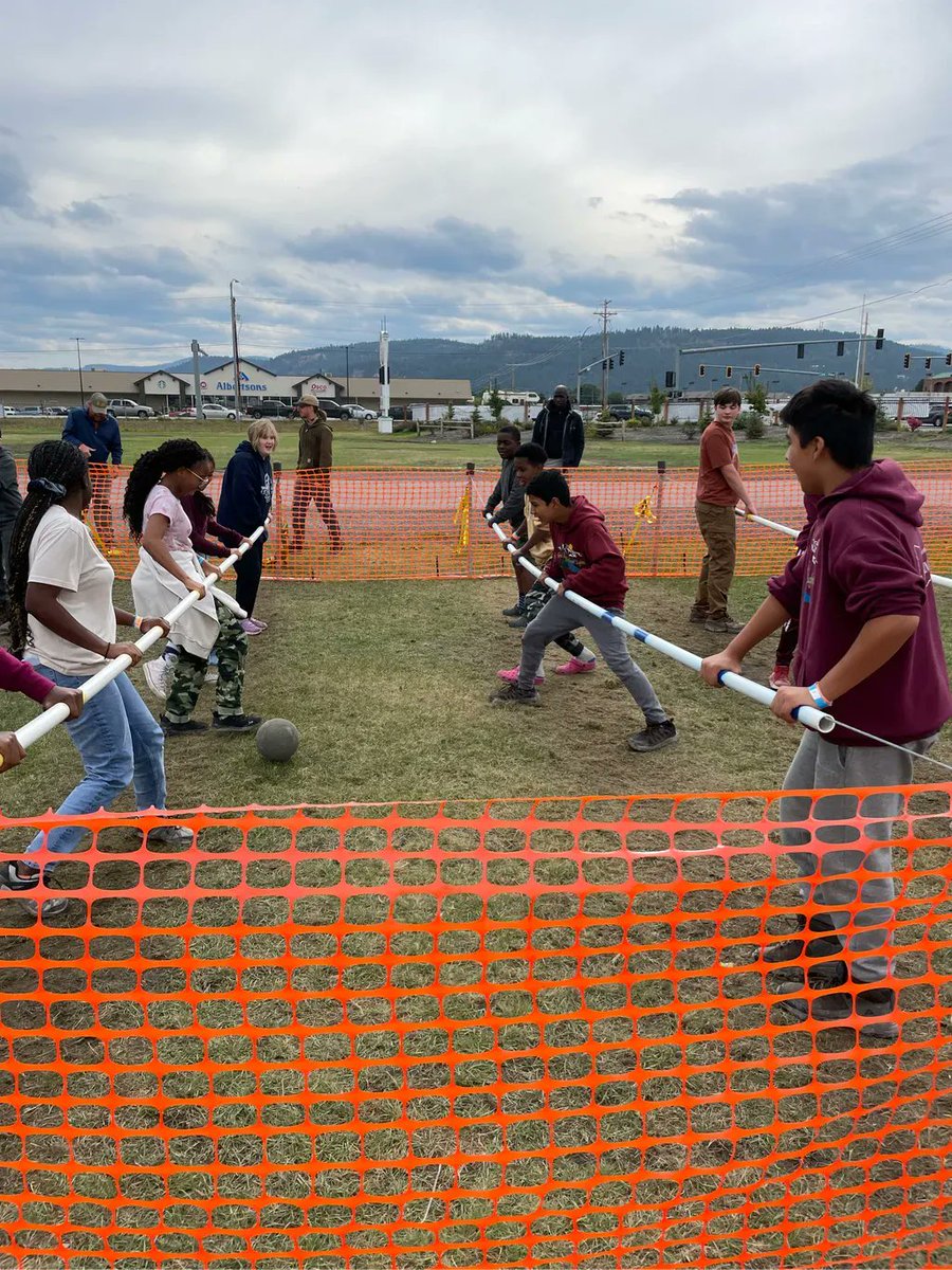 Here's an unusual exercise routine to consider! The Montana Challenge Course at #NPUCCamporee22 is complete with giant round hay bale hopping and human foosball! 

How did you like it, @IdahoAdventist @MontanaAdventist @OregonAdventist @uccsda @washconf Pathfinders?