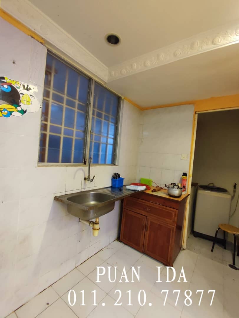 IdaHartanah's tweet photo. Untuk Dijual Pangsapuri Pinang Emas, Batu Ferringhi, Penang
RM135,000(NEGOTIABLE)
    ++ Jenis Kediaman : Apartment / Pangsapuri
    ++ Keluasan : 560 kps
    ++ Bilik :  3(Bed) + 2 (Bath)
Harga Jualan : RM 135,000
Hubungi :
                   011-210-77877(Puan Ida) https://t.co/niEotL2d0d