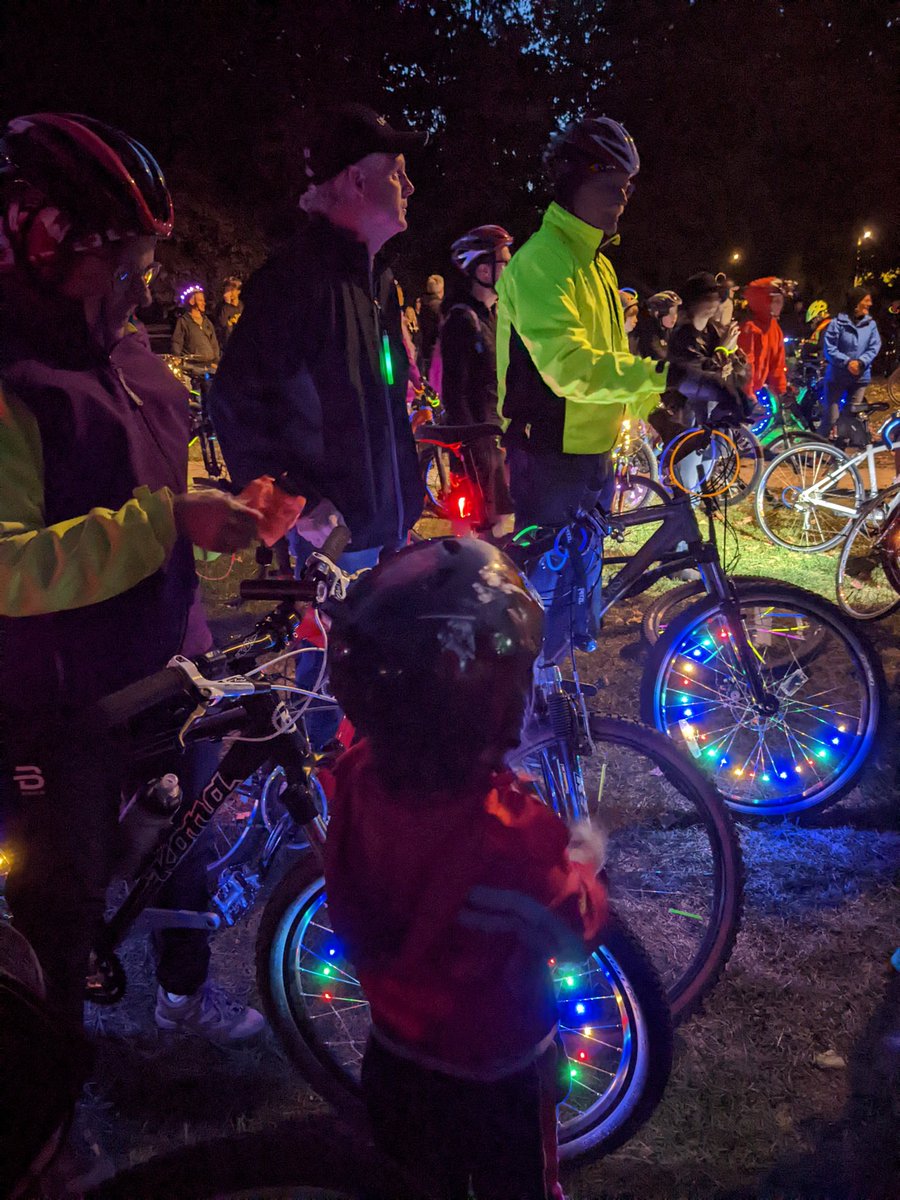 YvetteDRoy's tweet photo. Great event tonight with @activeguelph Ride the Night in support of active transportation https://t.co/aF6OIMgUL7