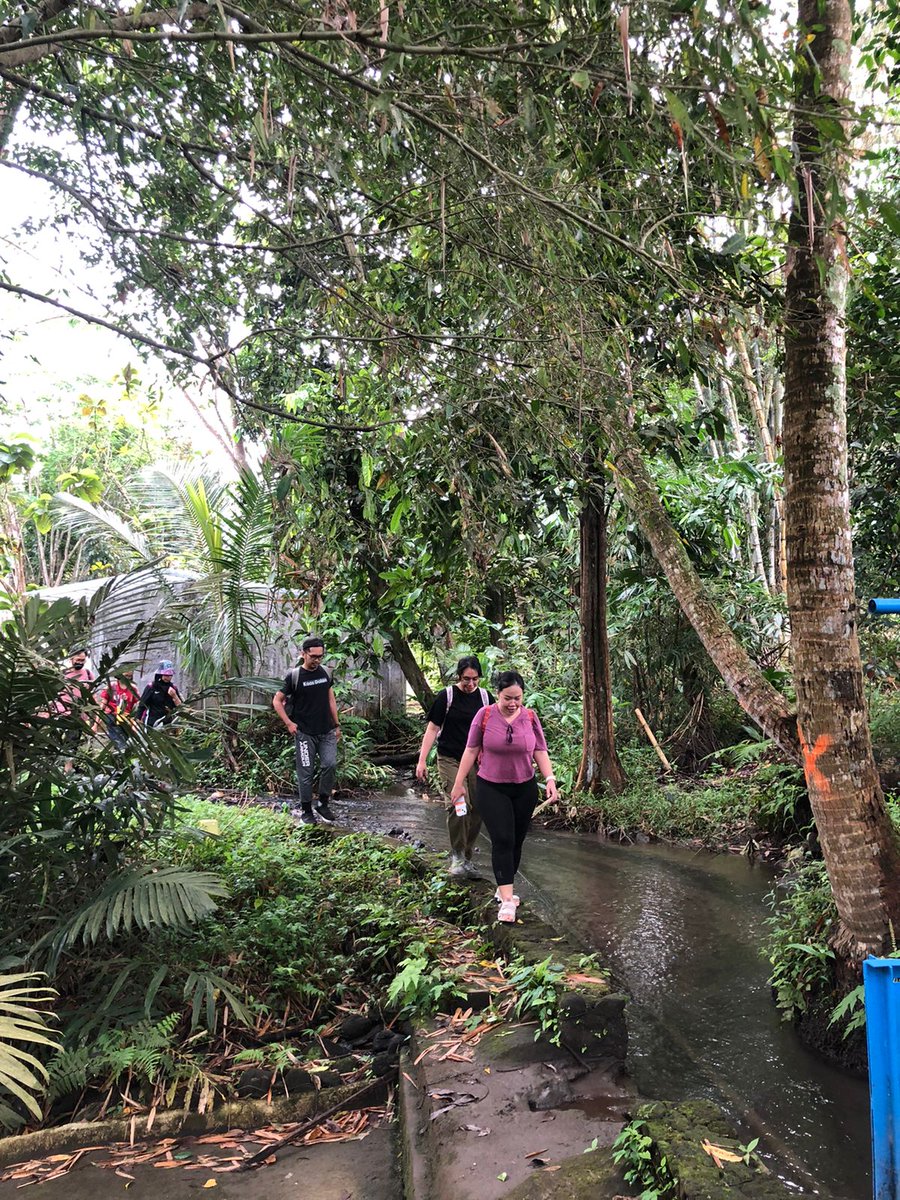 eksperiaID's tweet photo. Edisi nyemplung2 Weekend ini di Jalan Jauh Wanajonggol. Nggak nyemplung, dicemplungin pokoknya! #eksperia #eksperiaid https://t.co/g05YBxtqV6