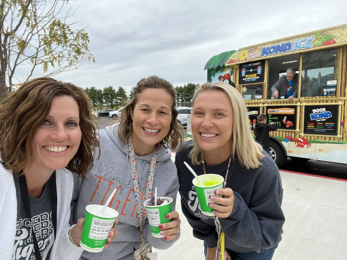 stephalvey's tweet photo. 1st grade loved today’s Kona Ice reward—it was the perfect way to celebrate the success of our IBES PTO fundraising event: The 2nd annual Janet Huene Memorial Golf Outing.🧡🐯#ibtigerpride https://t.co/csOkrpPB2B