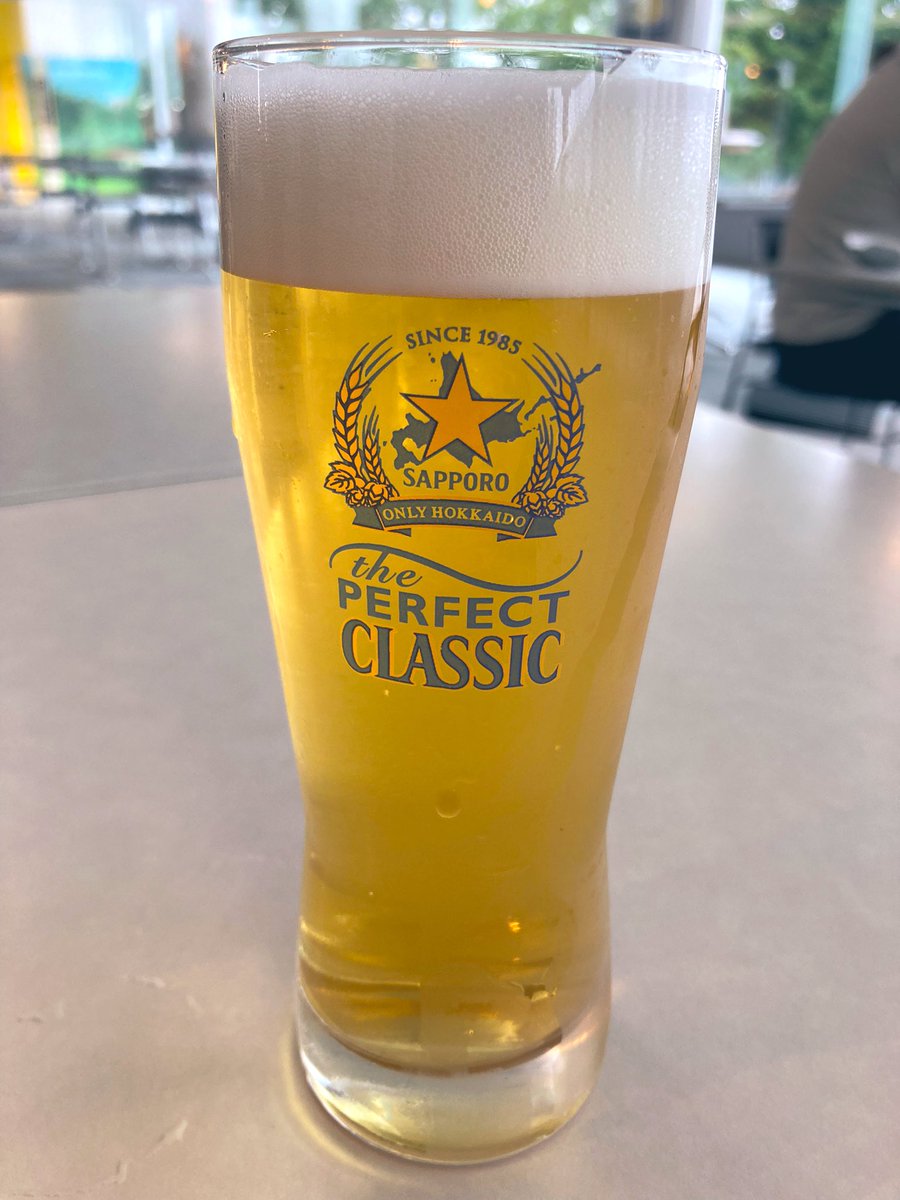 RyuseiHutaba's tweet photo. 札幌2日目はサッポロビール工場見学。
ビール製造工程を観てからの工場直送ビールはとりわけ美味しい。

ウイスキーの製造工程との違いも意識できて、とても有意義な時間になった。 https://t.co/xL3j6voNCy