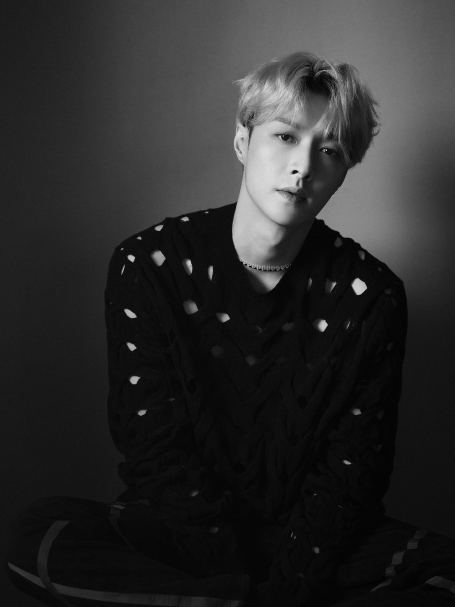 lay_studio's tweet image. "I DON’T CARE" is an ANSWER &amp;amp; ATTITUDE! @layzhang #IDC_withYIXING

STREAM WEST EP ➡️ bfan.link/west