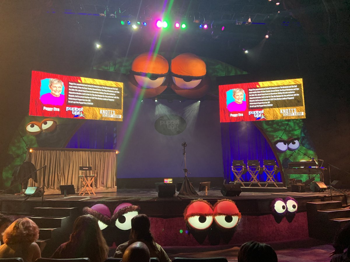 IsItOctoberYet's tweet image. Hey! We have almost the same view! We must be close to each other