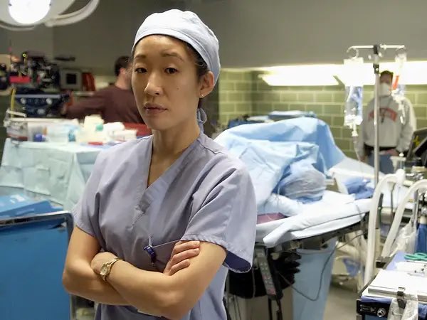 the_littlegrey's tweet photo. Quédate con la persona que se enamore de ti tanto como Cristina Yang lo está de la cardiología https://t.co/Bi6bqvcQ8D