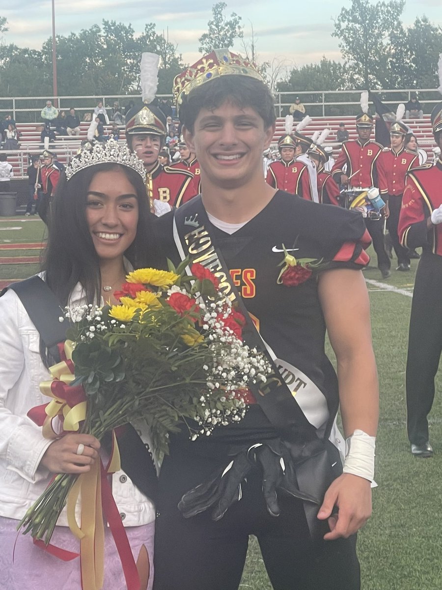 KevinJakub's tweet photo. Congratulations to Jill Butler &amp; Drew Zabkar our 2022 Homecoming King &amp; Queen! https://t.co/tWzeFxefQq