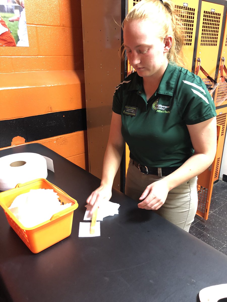 wcstrainer's tweet photo. Hey Hurricanes! It’s Andrea again, checking in this beautiful Friday evening. I’m so glad to have these home game the past couple weeks because it’s not a far drive from Wilmington College! I love hearing the support from the community! Go Canes!🧡 @WC_MSAT @WilmingtonColl https://t.co/oAwXlkwtIM