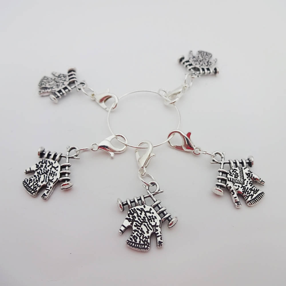 martisanne's tweet photo. crochet stitch marker, progress keeper, gift for knitter, removeable stitch marker, snag free marker, sock knitting tools, crochet notion https://t.co/rzAeJgSvjF #TMTinsta #EtsyTeamUnity #CrochetTools https://t.co/GFYw9gWcF1