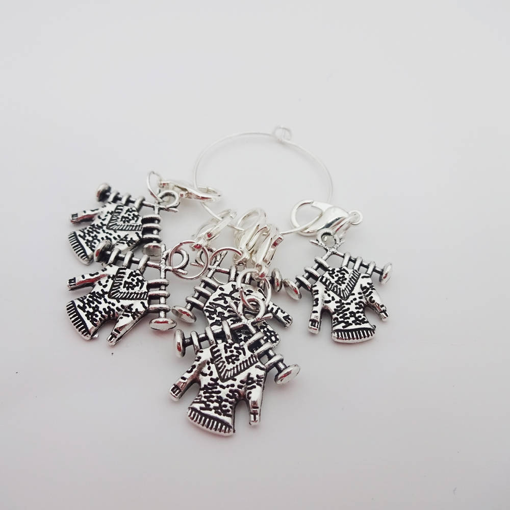 martisanne's tweet photo. crochet stitch marker, progress keeper, gift for knitter, removeable stitch marker, snag free marker, sock knitting tools, crochet notion https://t.co/rzAeJgSvjF #TMTinsta #EtsyTeamUnity #CrochetTools https://t.co/GFYw9gWcF1