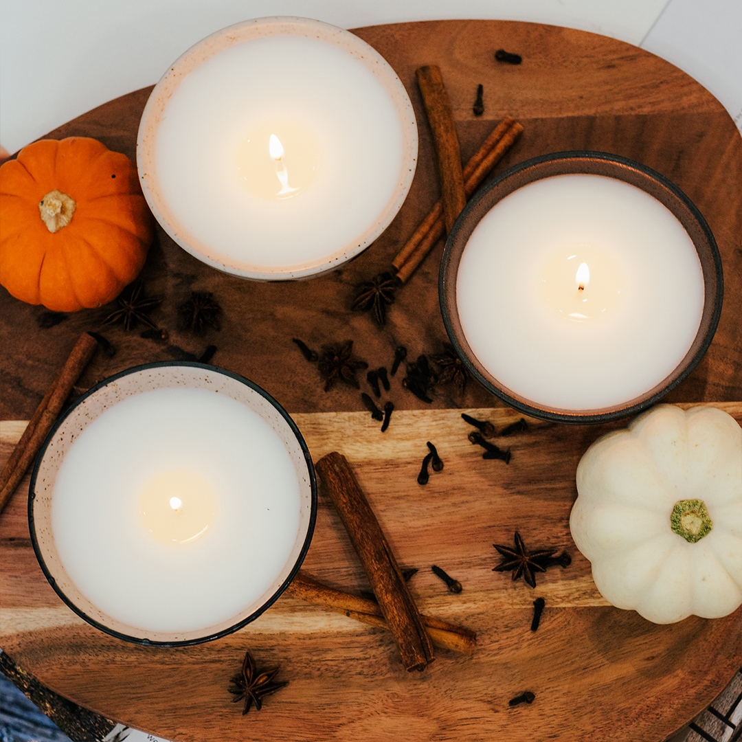 New #fall scents are here! 🍂
🟠 Pumpkin &amp; Spice 
🔴 Apple &amp; Black Tea 
🟤 Palo Santo &amp; Sandalwood 

Plus our classic favorite Chai Tea... comment which scent you want to try! 

#HandmadeCandles #BCorp #FallCandles