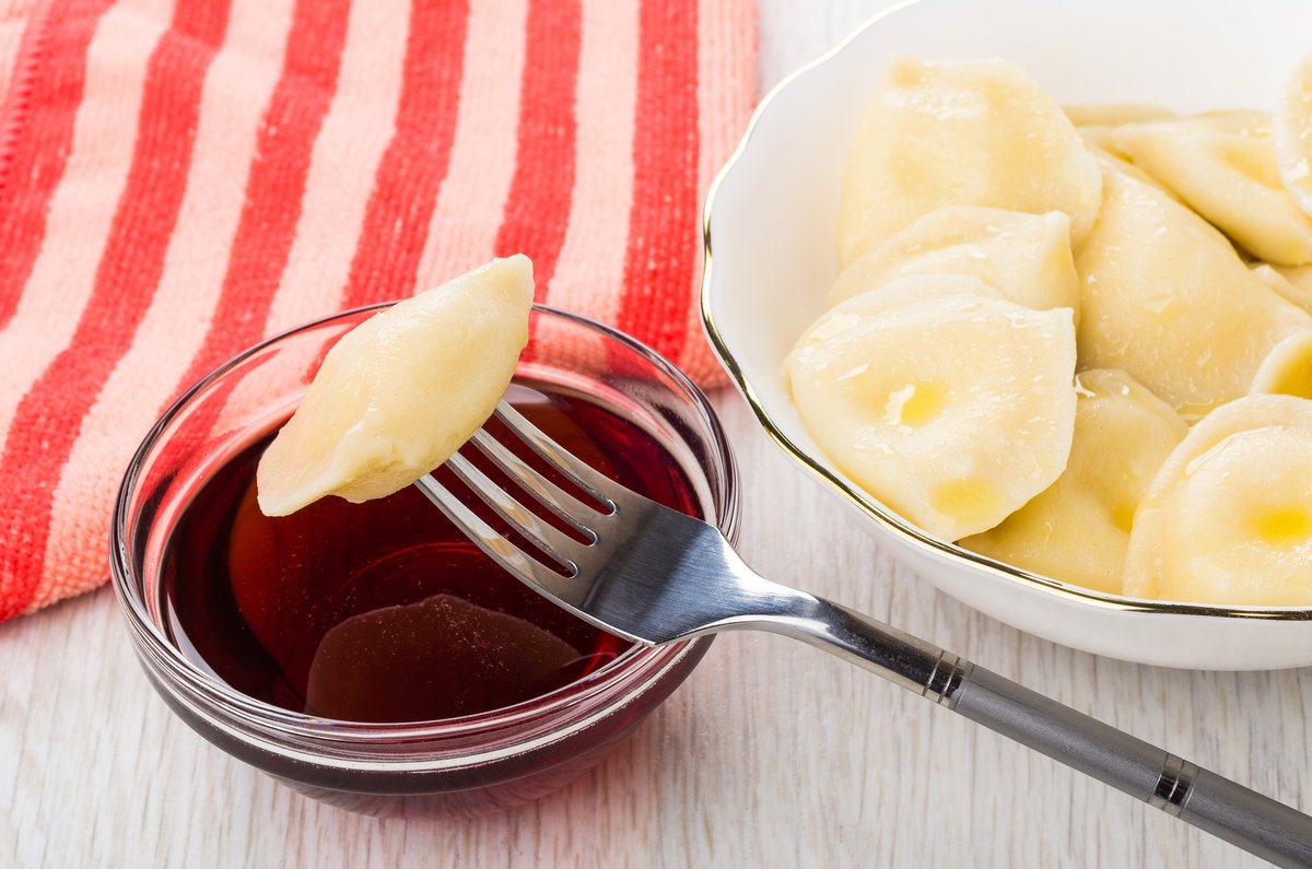 HolidayFolkFair's tweet photo. Happy World Dumpling Day! In celebration of today, please enjoy the following recipe for Cherry Dumpling Soup, provided by the Holiday Folk Fair Cookbook.
➡️https://t.co/yEdAw1MidD
#worlddumplingday #cherrydumplingsoup #recipe #holidayfolkfaircookbook #food #culture https://t.co/IvulyG8nth