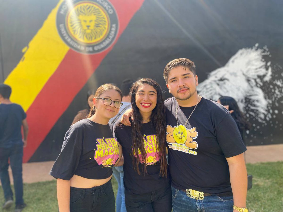 Zoermr_'s tweet photo. Me acaban de pasar unas fotitos de cómo nos fue la semana pasada, me encantaron.💓
#ZoePresidenta
#PrimeraPresidenta
#ZoeConProyecto https://t.co/gwBPx0hZyI