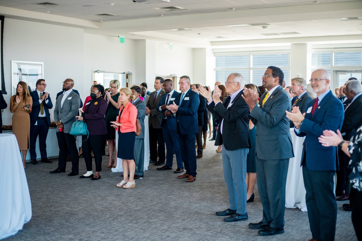 Delora Sanchez Ifekauche tweet media