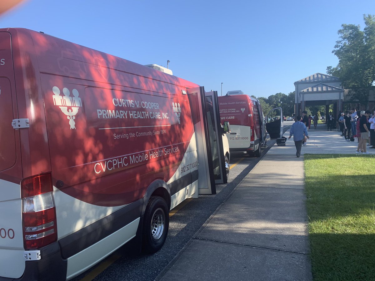 PrincipalDLB's tweet photo. #FINishedStrong this week with National Voter Registration week & Mobile Health Clinic #CommunityPartners #WeCARE #CollectiveCommitments https://t.co/iu8wHUxYIl