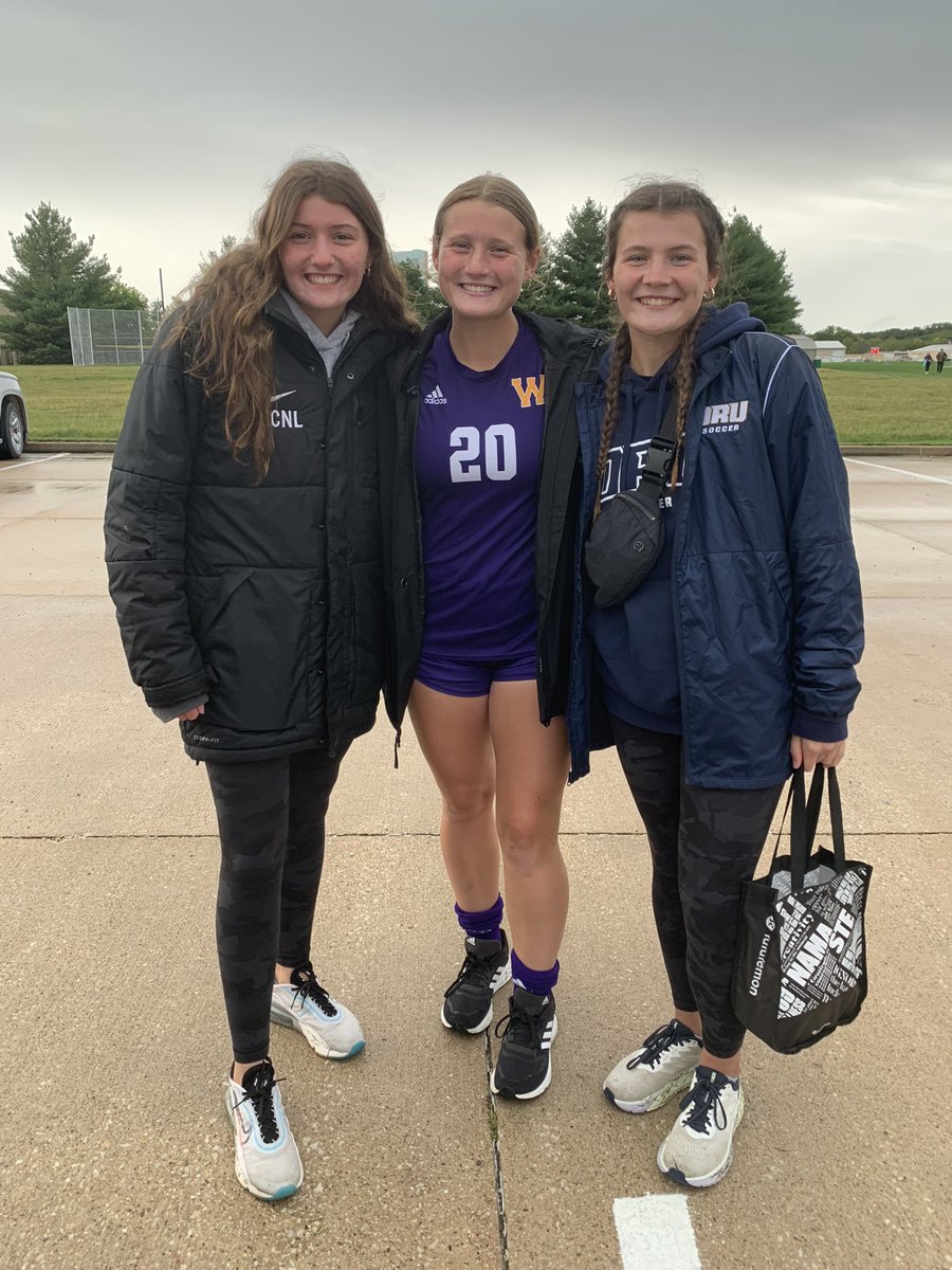amberheinert's tweet photo. Quick stop in Macomb to see my girls. Up next, Des Moines for Soph ⚽️@sophiaheinert @olivia_heinert @HannahHeinert https://t.co/jhPcvDgDr2