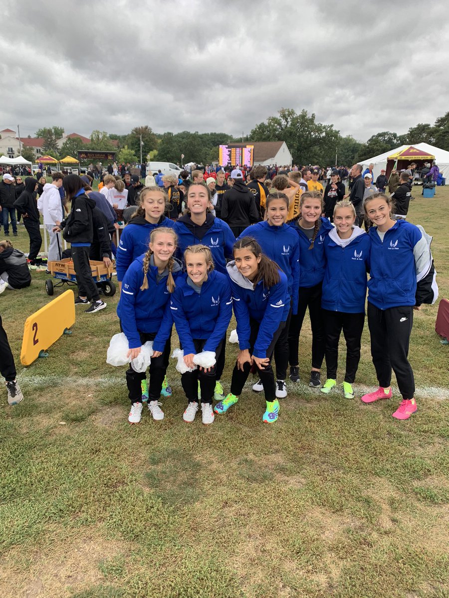 OGTrack's tweet photo. Knights have a great day at Griak! Lady Knight start us off running awesome. Team places 17 out of around 100 teams. Top finishers Ruth Pardy 15th and Libby Castelli 3rd. Libby was the top SD finisher!! Amazing. https://t.co/VpiMbuPe4Y