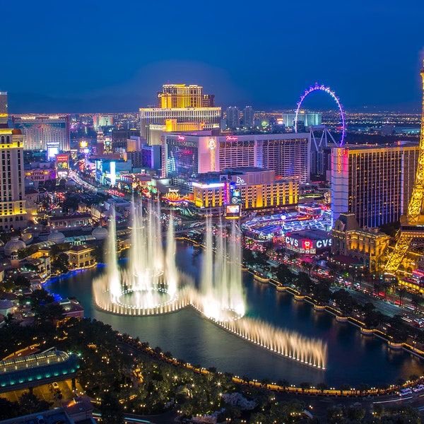 MKT_RS_'s tweet photo. 🎡 Las Vegas 🎡

  🎡♥️🎡♥️🎡♥️🎡♥️🎡 https://t.co/vckbg1duuR