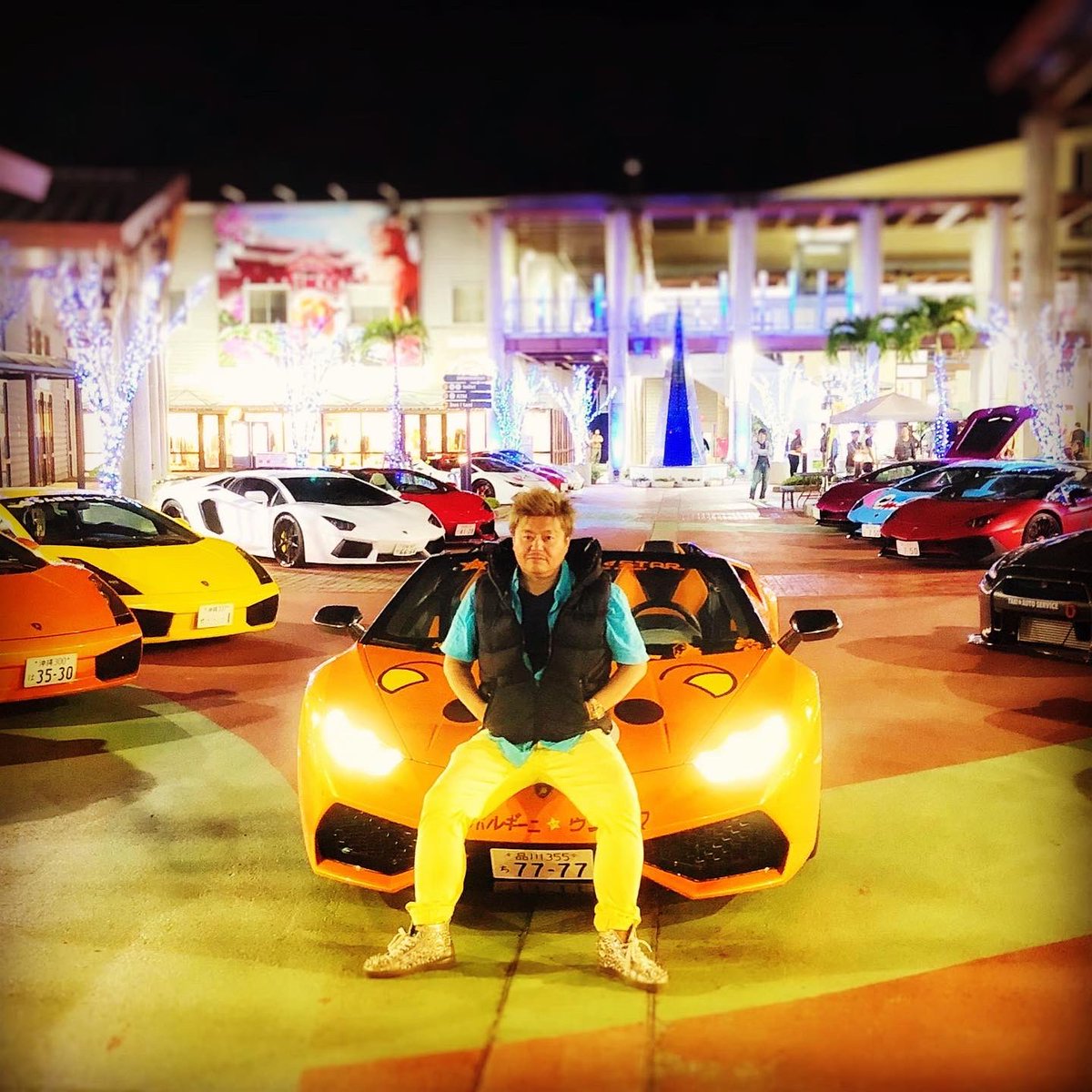 morohoshi_7777's tweet photo. ⭐️ウラックマ号⭐️
#lamborghini #ランボルギーニ #morohoshi #諸星伸一 #fightingstar #ファイティングスター #fsbk #カスタム #スワロフスキー #swarovski #tokyo #japan https://t.co/KKcCSj2uJ1